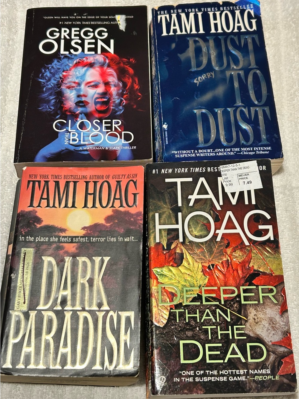 Lot of 3 soft cover books by Tami Hoag and 1 by Gregg Olsen